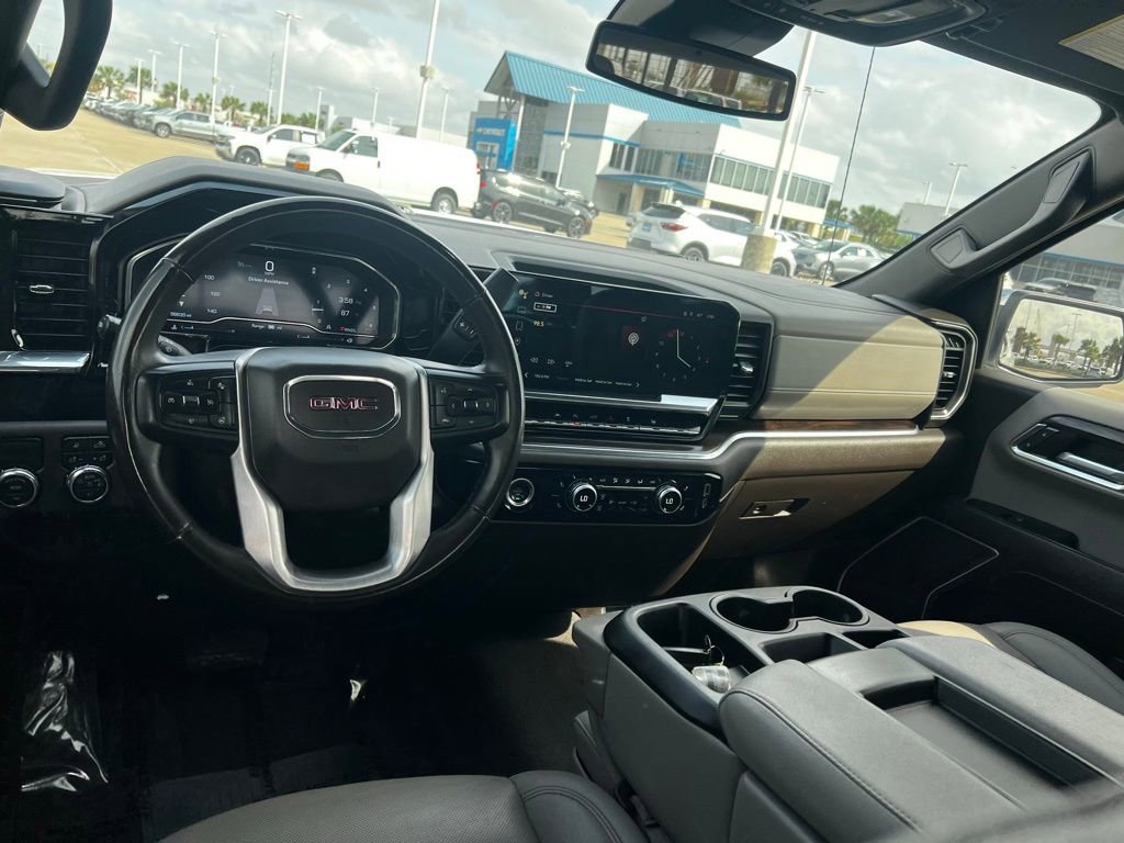Used 2024 GMC Sierra 1500 SLT image 31