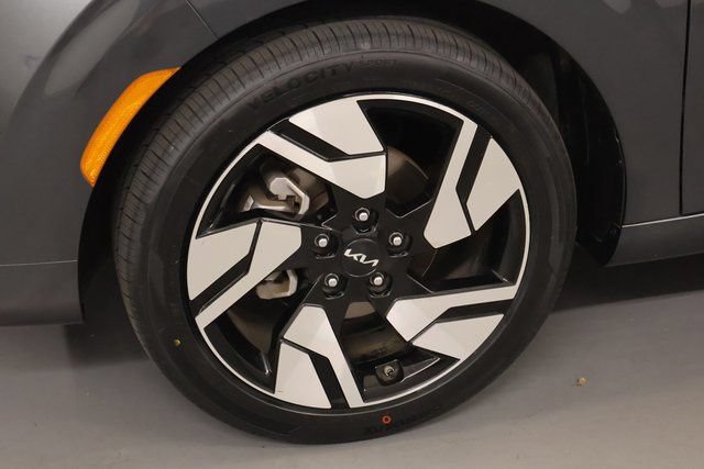 Used 2023 Kia Soul GT-Line FWD image 8