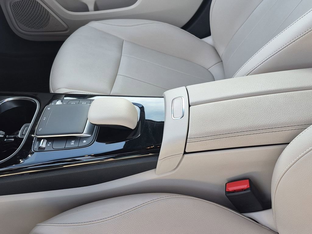 Used 2022 Mercedes-Benz A 220 A 220 image 27