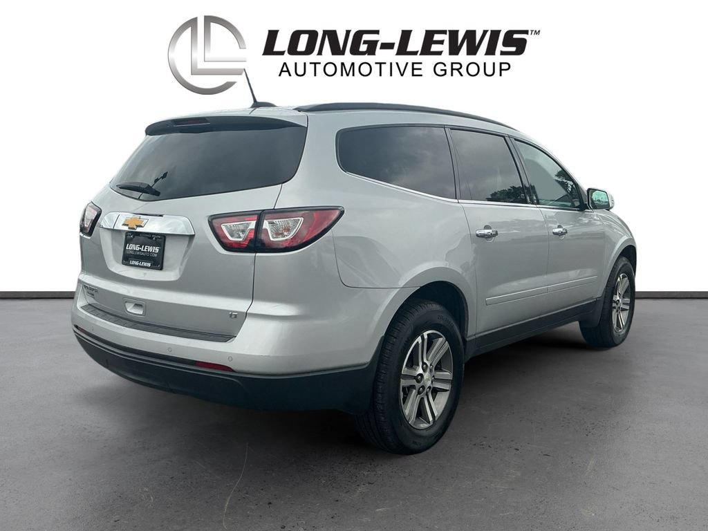 Used 2017 Chevrolet Traverse LT FWD image 7