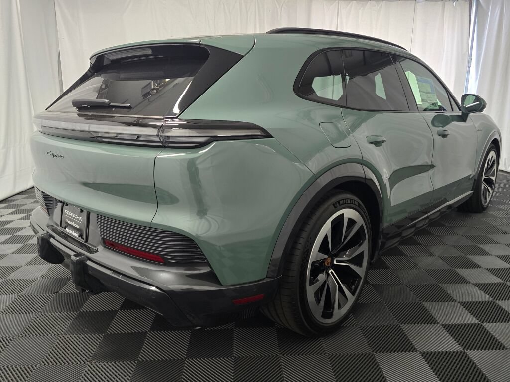 New 2026 Porsche Cayenne Electric AWD/4WD image 7
