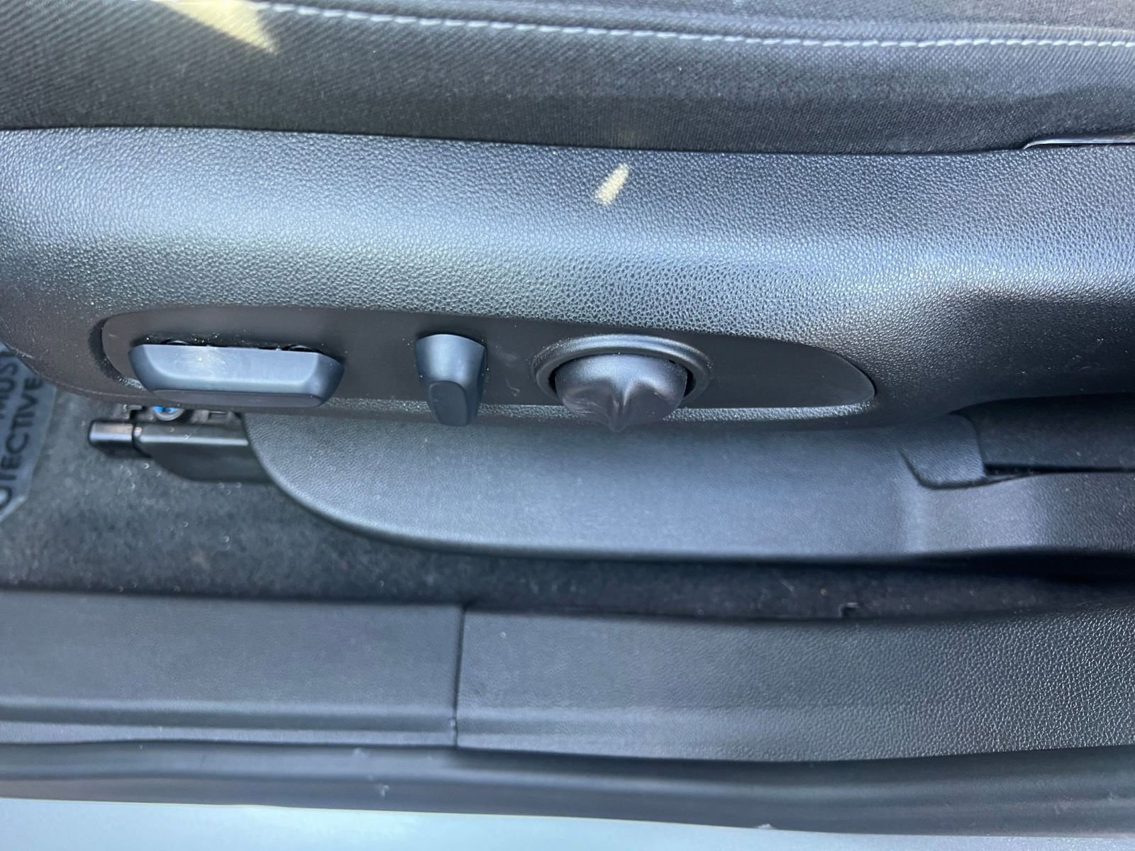 Used 2025 Chevrolet Blazer LT image 22