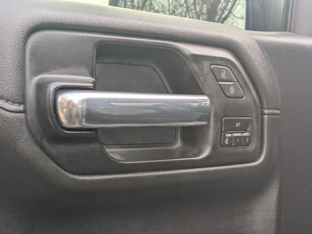 Used 2021 Chevrolet Silverado 1500 High Country w/ Technology Package image 13