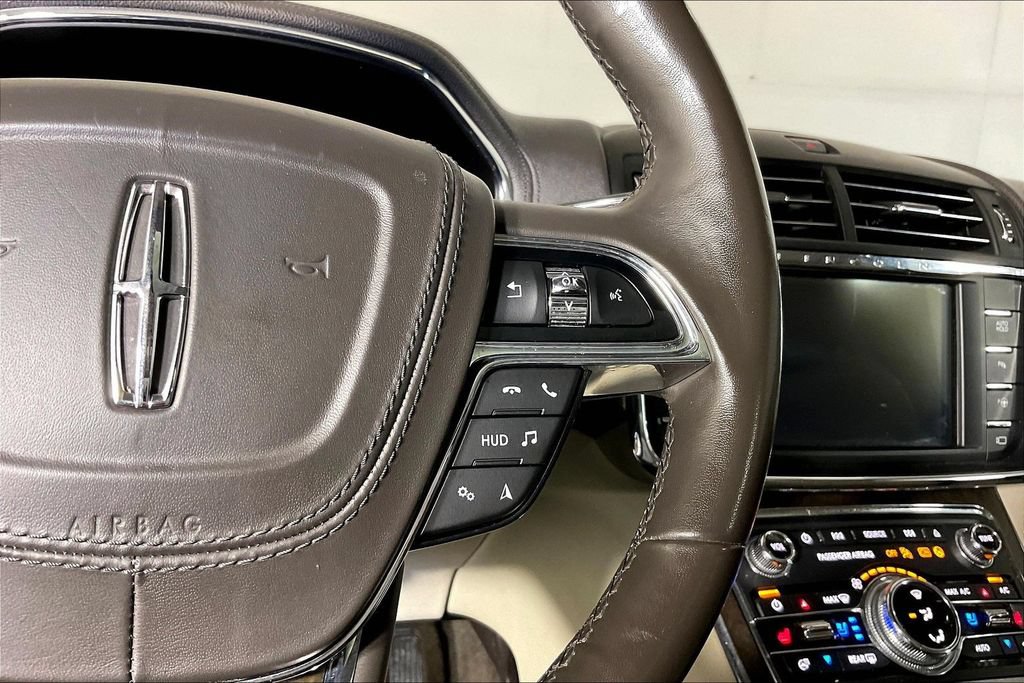 Used 2019 Lincoln Continental Reserve AWD/4WD image 26