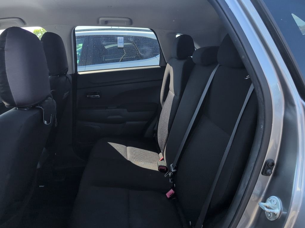 Used 2011 Mitsubishi Outlander Sport ES image 4