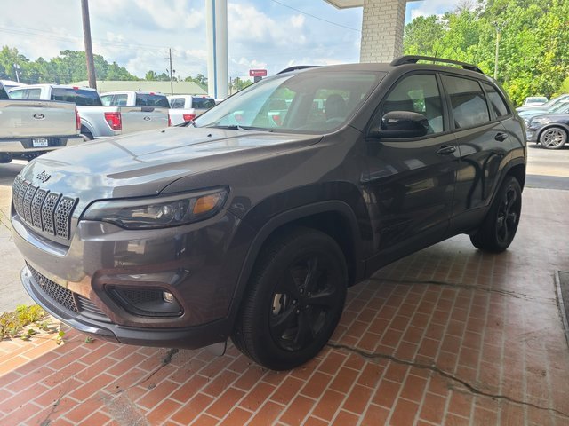 New 2023 Jeep Cherokee Altitude Lux video 1