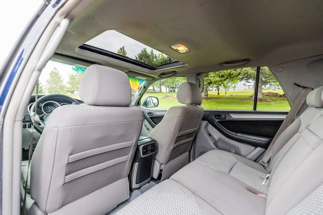 Used 2007 Toyota 4Runner SR5 AWD/4WD image 13