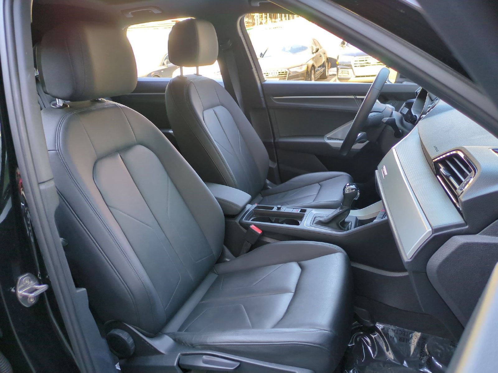 Used 2020 Audi Q3 2.0T Premium w/ Convenience Package AWD/4WD image 28