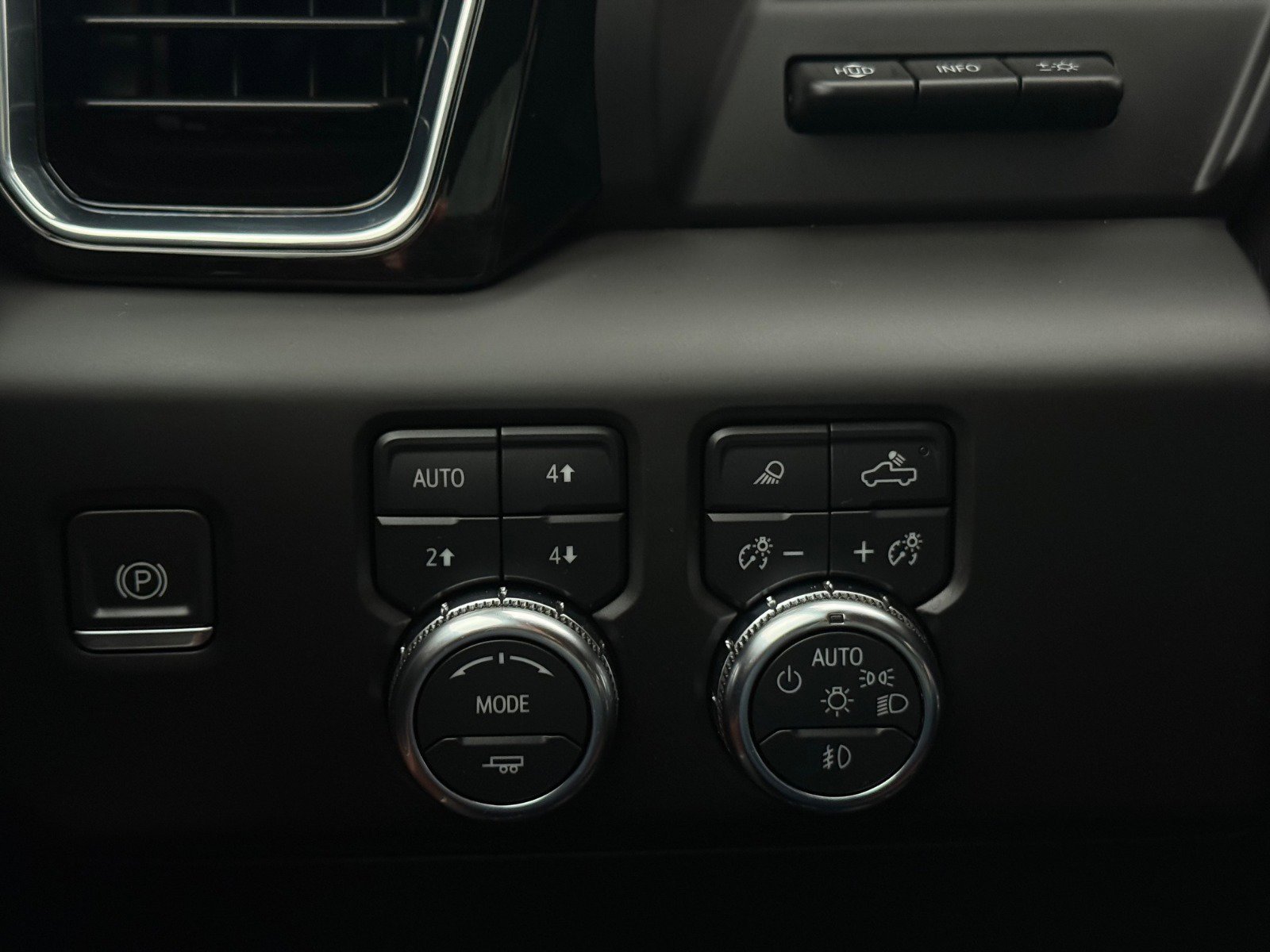 Certified 2024 GMC Sierra 2500 Denali Ultimate image 22