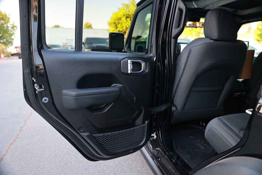 New 2026 Jeep Wrangler Unlimited Sport AWD/4WD image 33