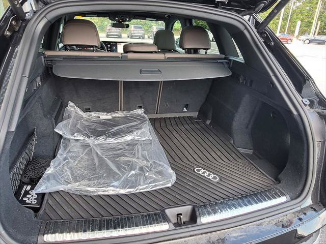 Used 2025 Audi Q5 Premium Plus w/ Premium Plus AWD/4WD image 6