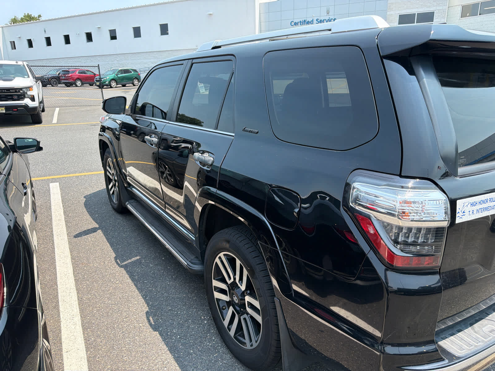 Used 2017 Toyota 4Runner Limited AWD/4WD image 4