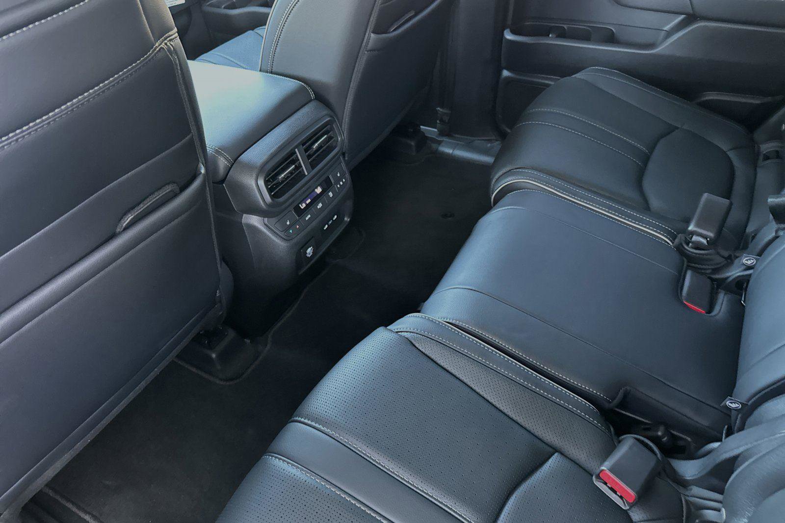 New 2025 Honda Pilot Elite image 12