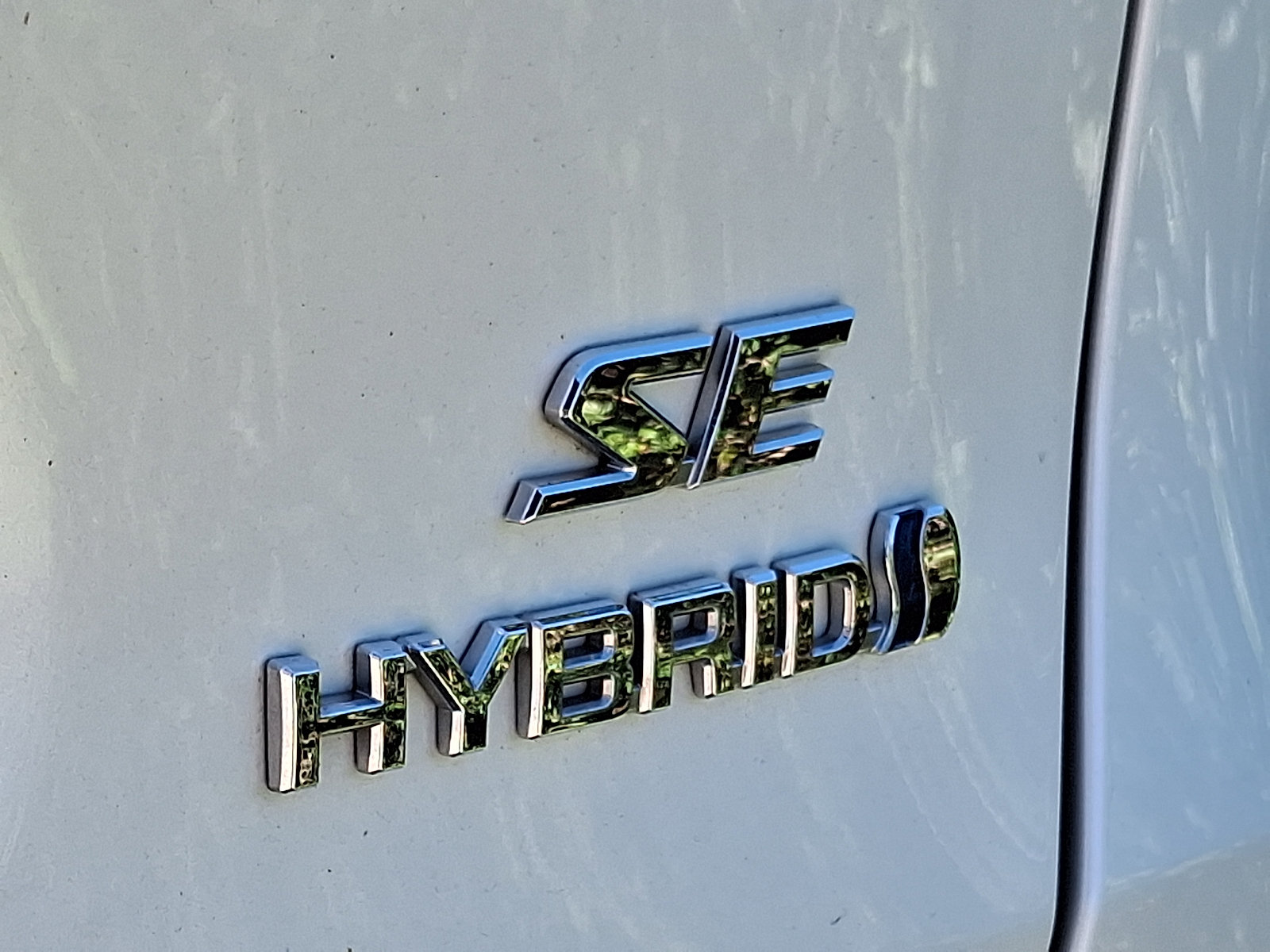 Used 2022 Toyota RAV4 SE w/ Convenience Package AWD/4WD image 32