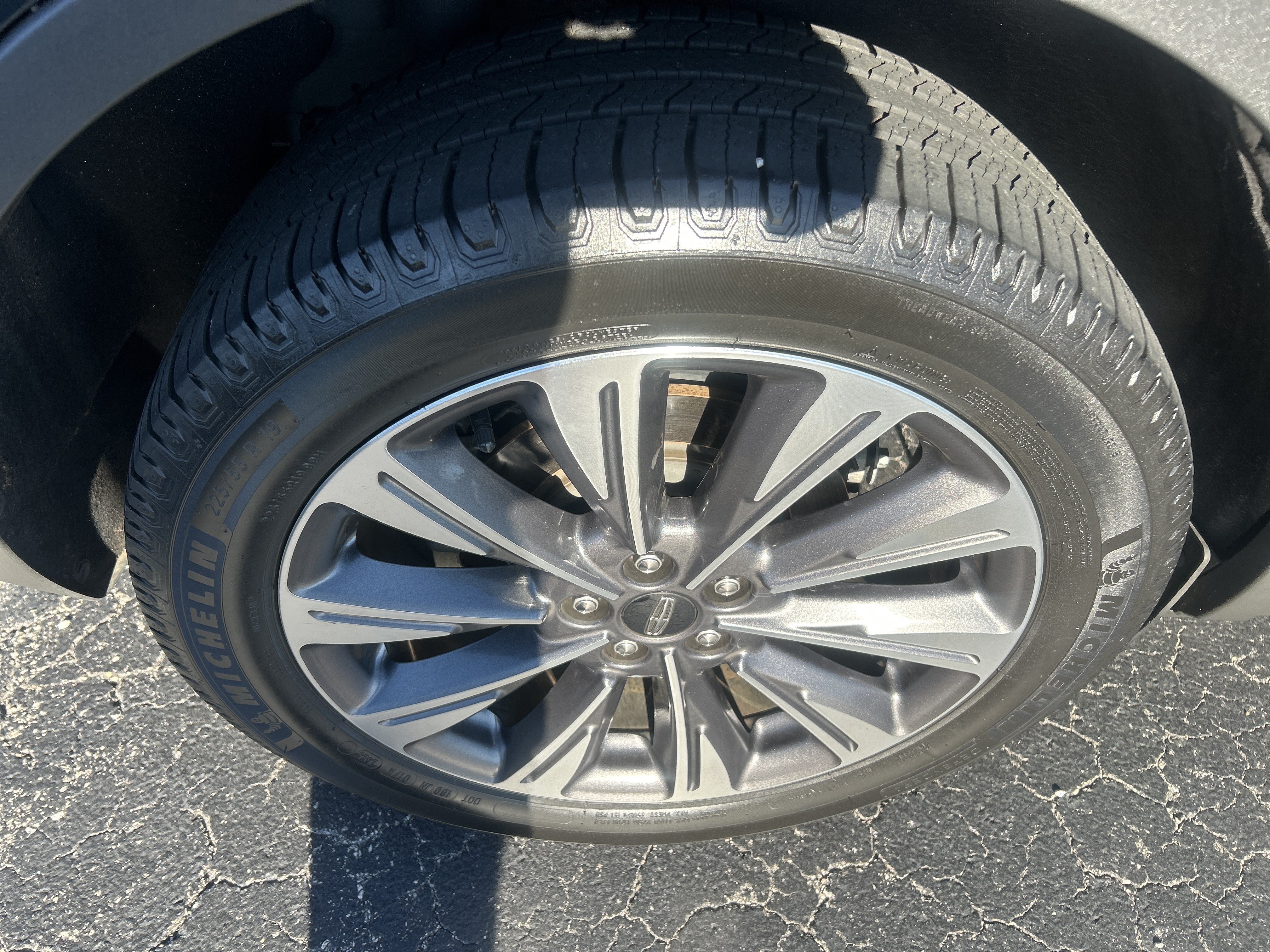 Used 2021 Lincoln Corsair Reserve w/ Equipment Group 201A FWD image 46