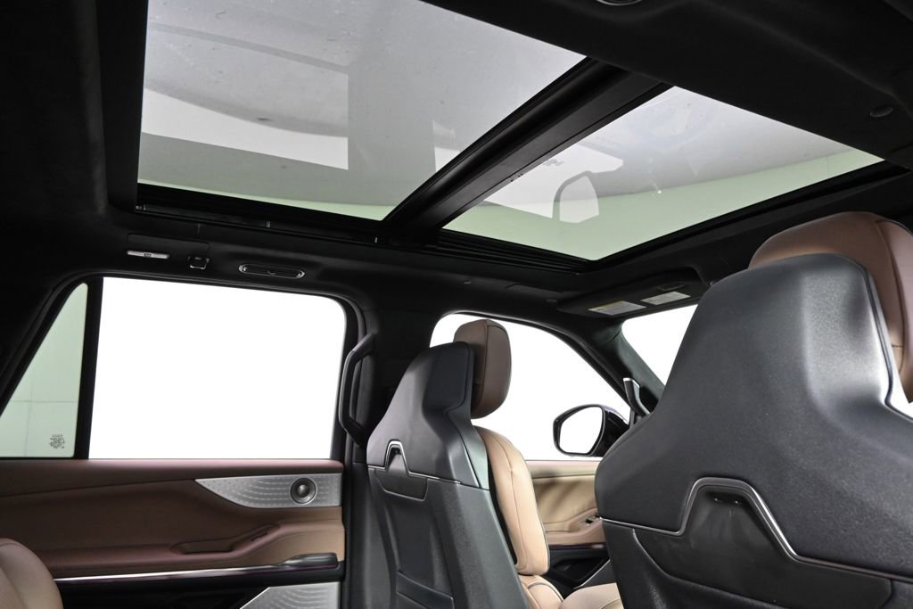 New 2026 Lincoln Navigator L Black Label image 17