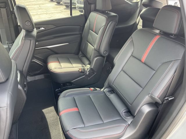New 2026 Chevrolet Traverse RS w/ LPO, Floor Liner Package AWD/4WD image 23