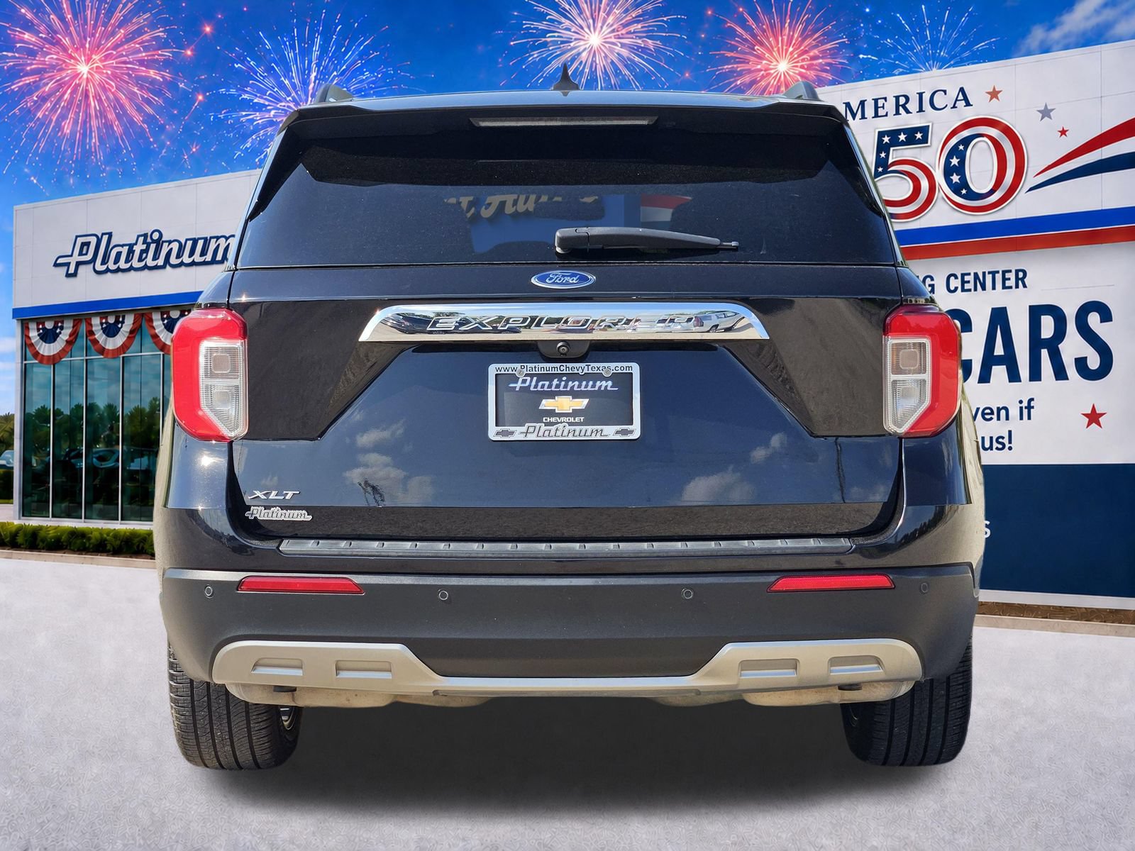 Used 2021 Ford Explorer XLT w/ Equipment Group 202A RWD image 8