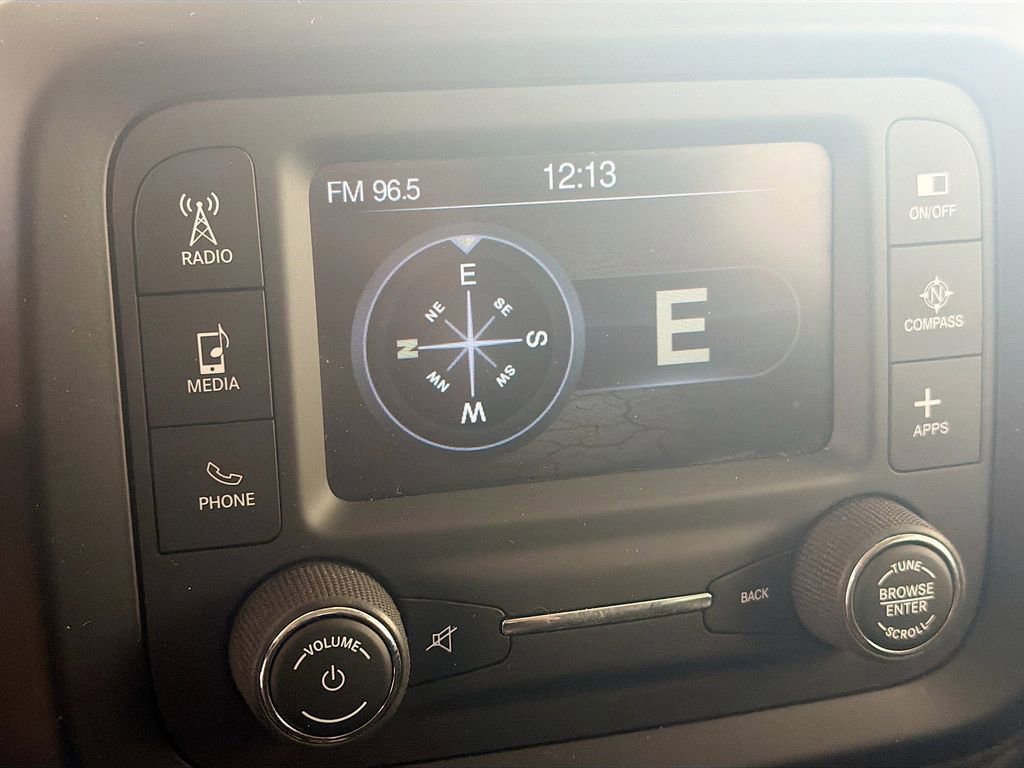 Used 2017 Jeep Renegade Latitude image 13