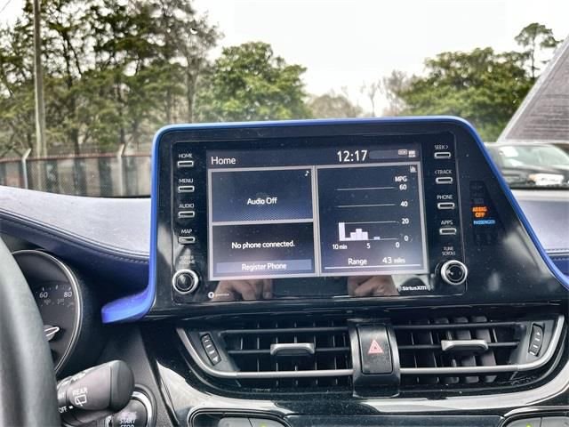 Used 2022 Toyota C-HR XLE image 25