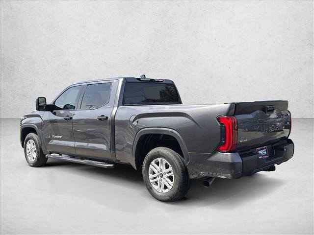 Used 2022 Toyota Tundra SR5 w/ SR5 Convenience Package AWD/4WD image 7
