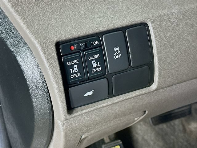 Used 2013 Honda Odyssey EX-L image 24