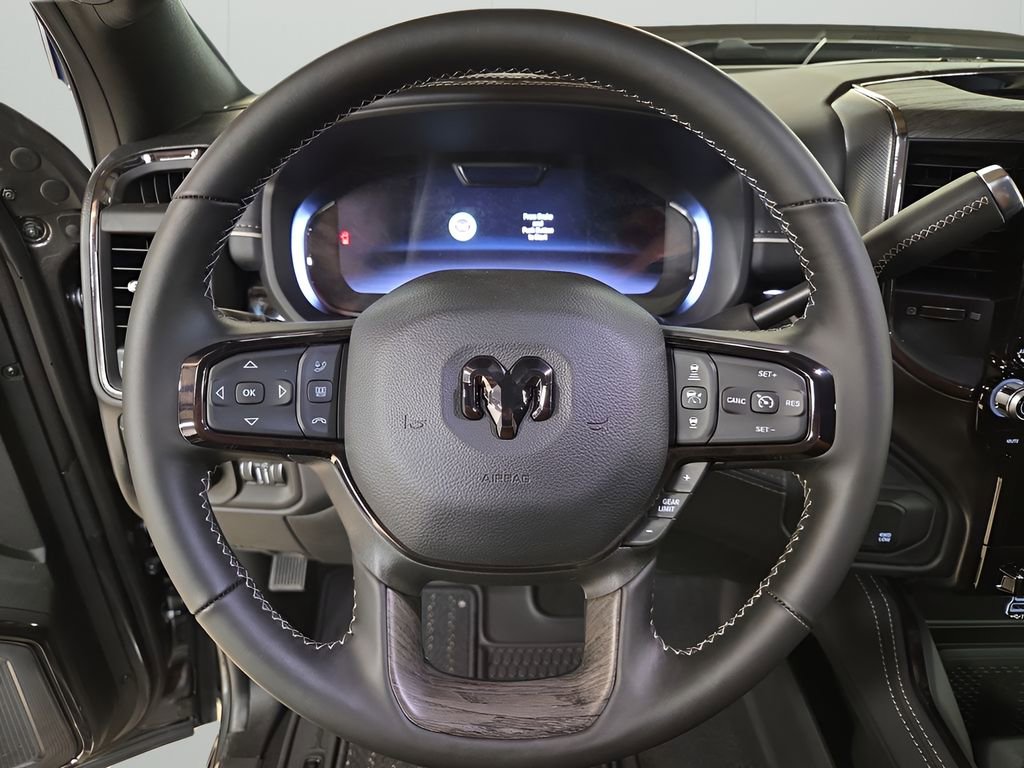 New 2026 RAM 2500 Limited AWD/4WD image 14
