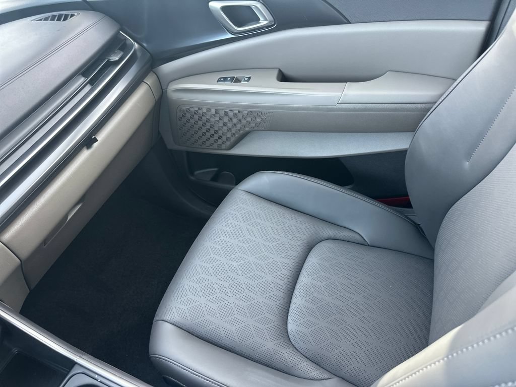 New 2026 Kia Carnival FWD image 29