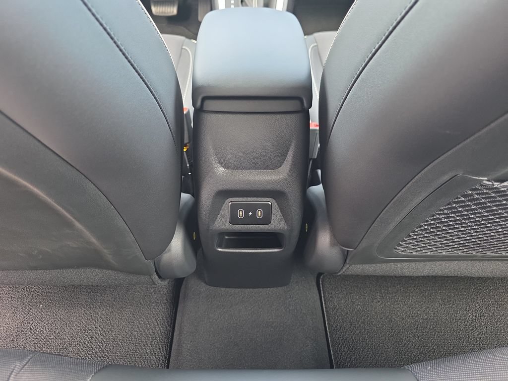 Certified 2026 Hyundai Venue SEL FWD image 28