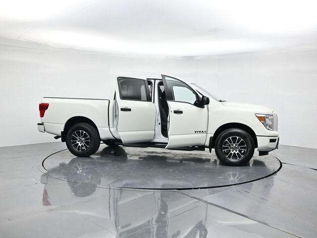 Used 2024 Nissan Titan SV w/ Accessory Utility Package image 50