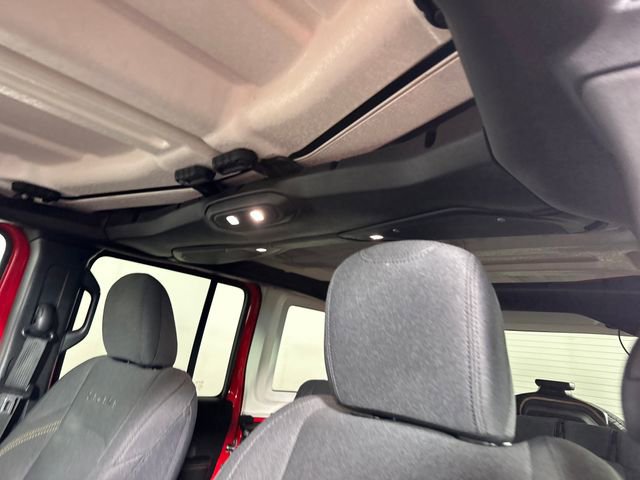 Used 2024 Jeep Wrangler Unlimited Sahara image 12