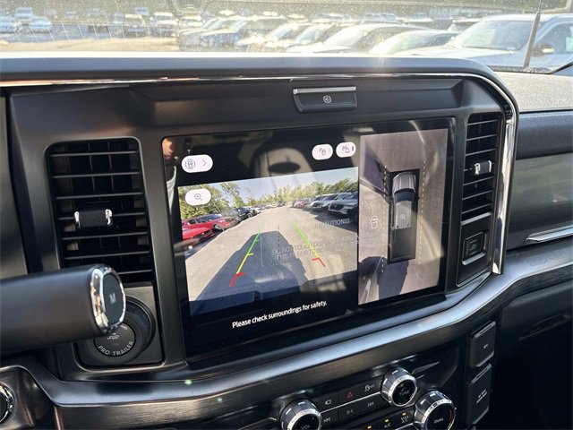 New 2026 Ford F250 Lariat w/ Black Appearance Package image 28