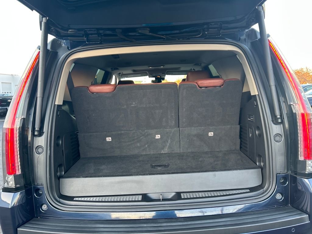 Used 2020 Cadillac Escalade Luxury image 20