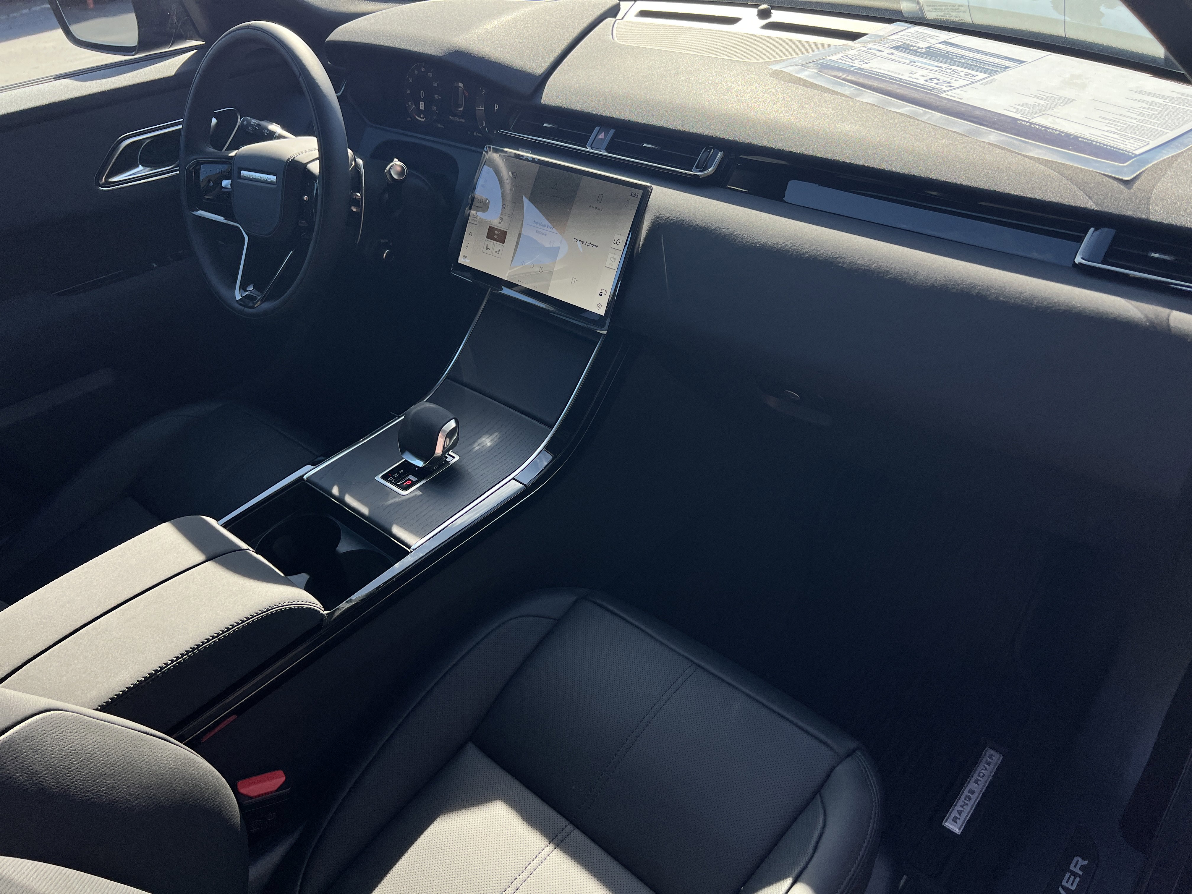 New 2025 Land Rover Range Rover Velar S image 11