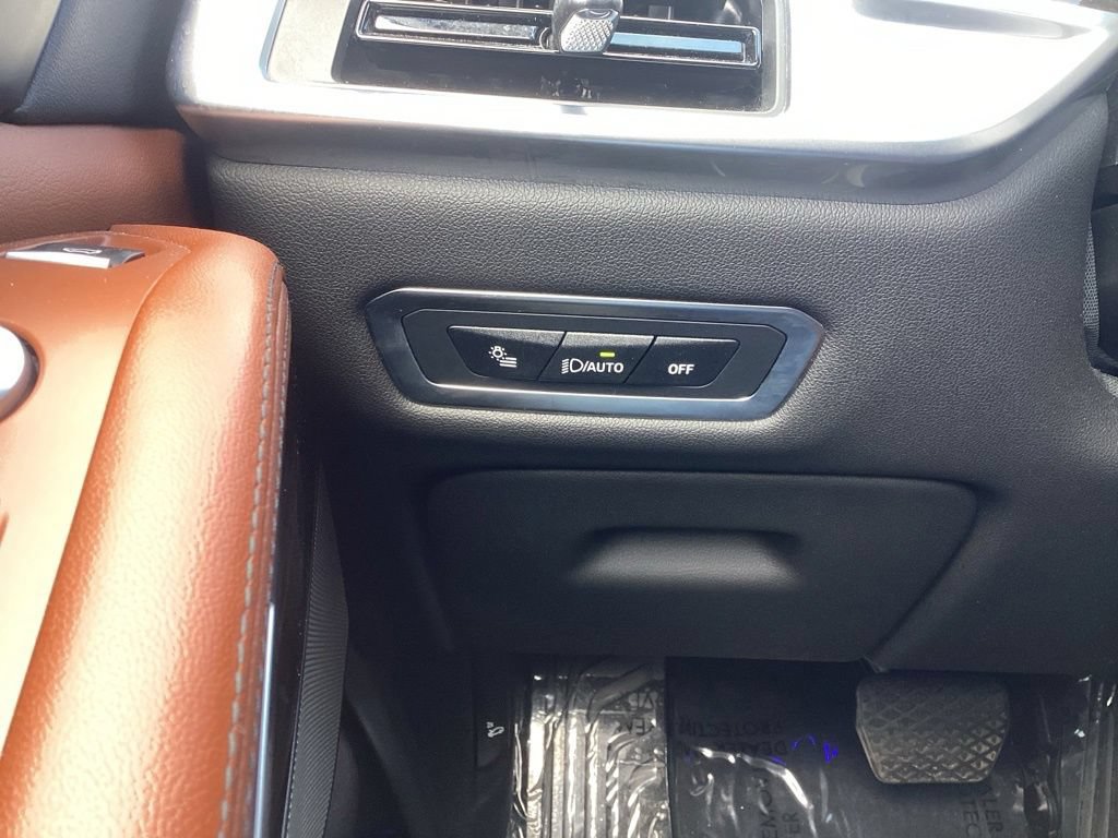 Used 2026 BMW X7 xDrive40i AWD/4WD image 32