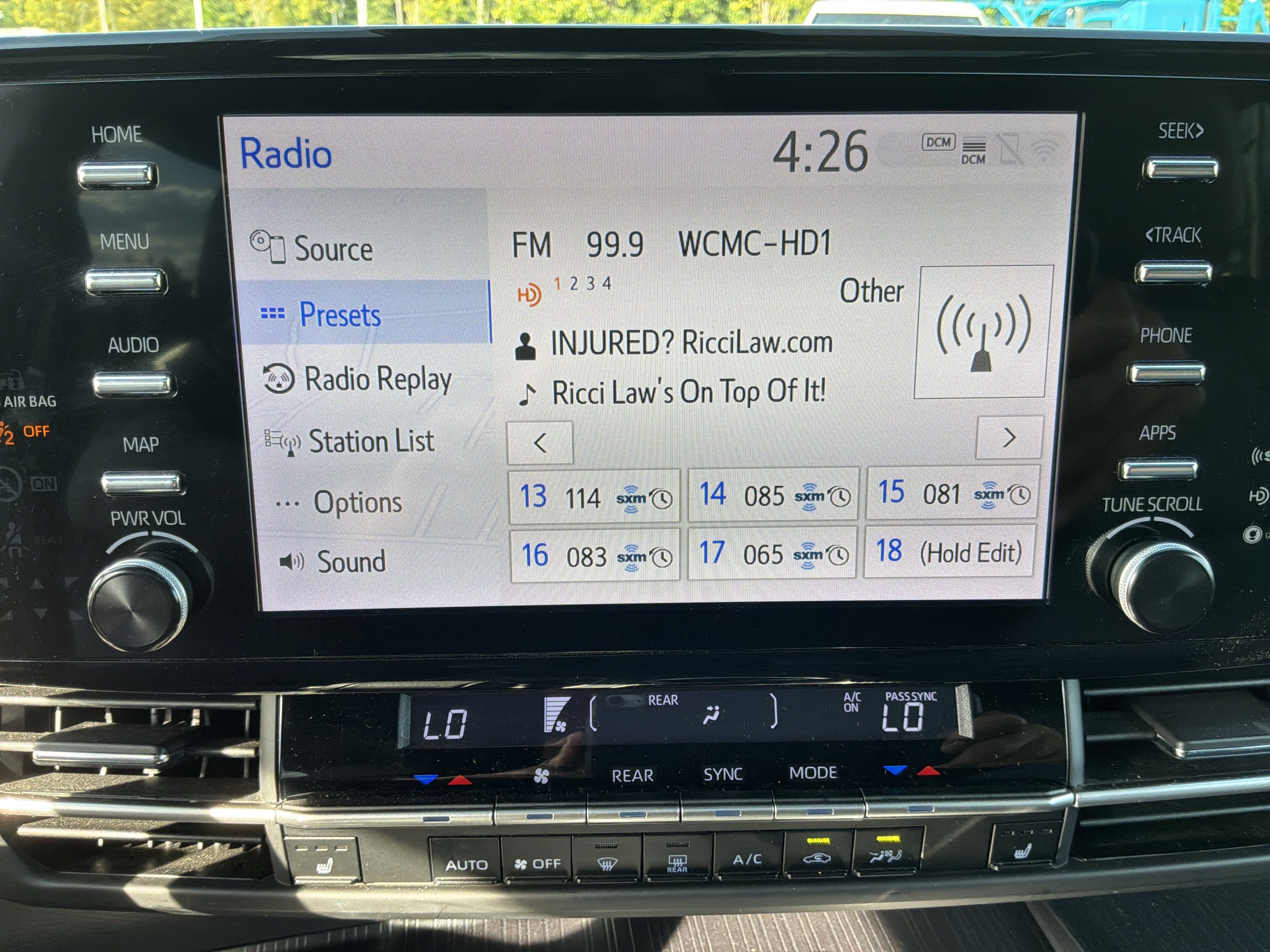 Used 2023 Toyota Sienna XSE FWD image 23