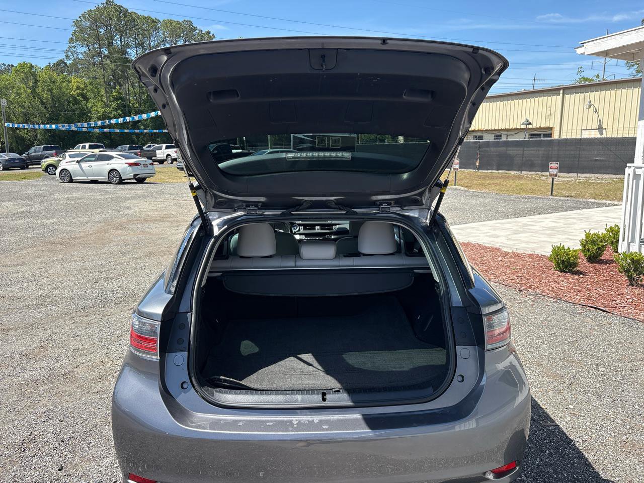Used 2012 Lexus CT 200h Premium w/ Leather Pkg FWD image 17