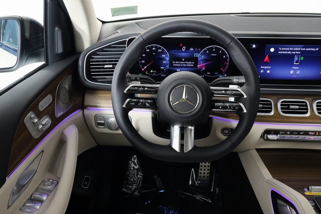 New 2026 Mercedes-Benz GLS 450 4MATIC image 3