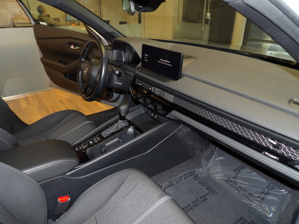 Used 2024 Honda Accord Sport image 13