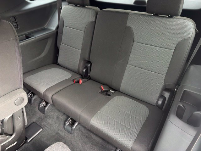 Used 2023 Chevrolet Traverse LT AWD/4WD image 9