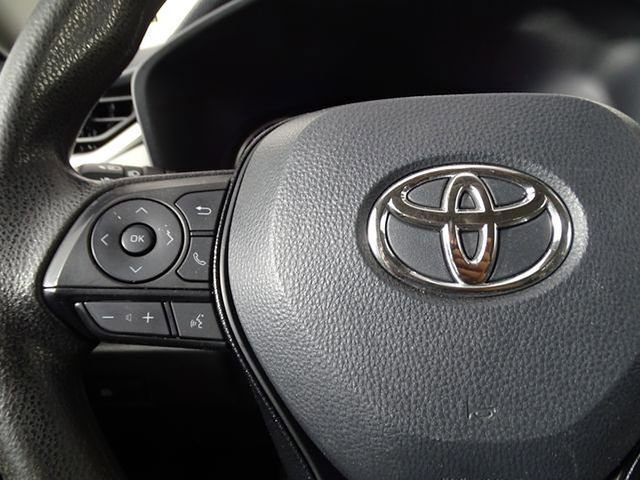 Used 2021 Toyota RAV4 XLE image 25