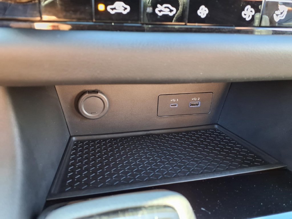 Used 2025 Nissan Pathfinder Rock Creek AWD/4WD image 11