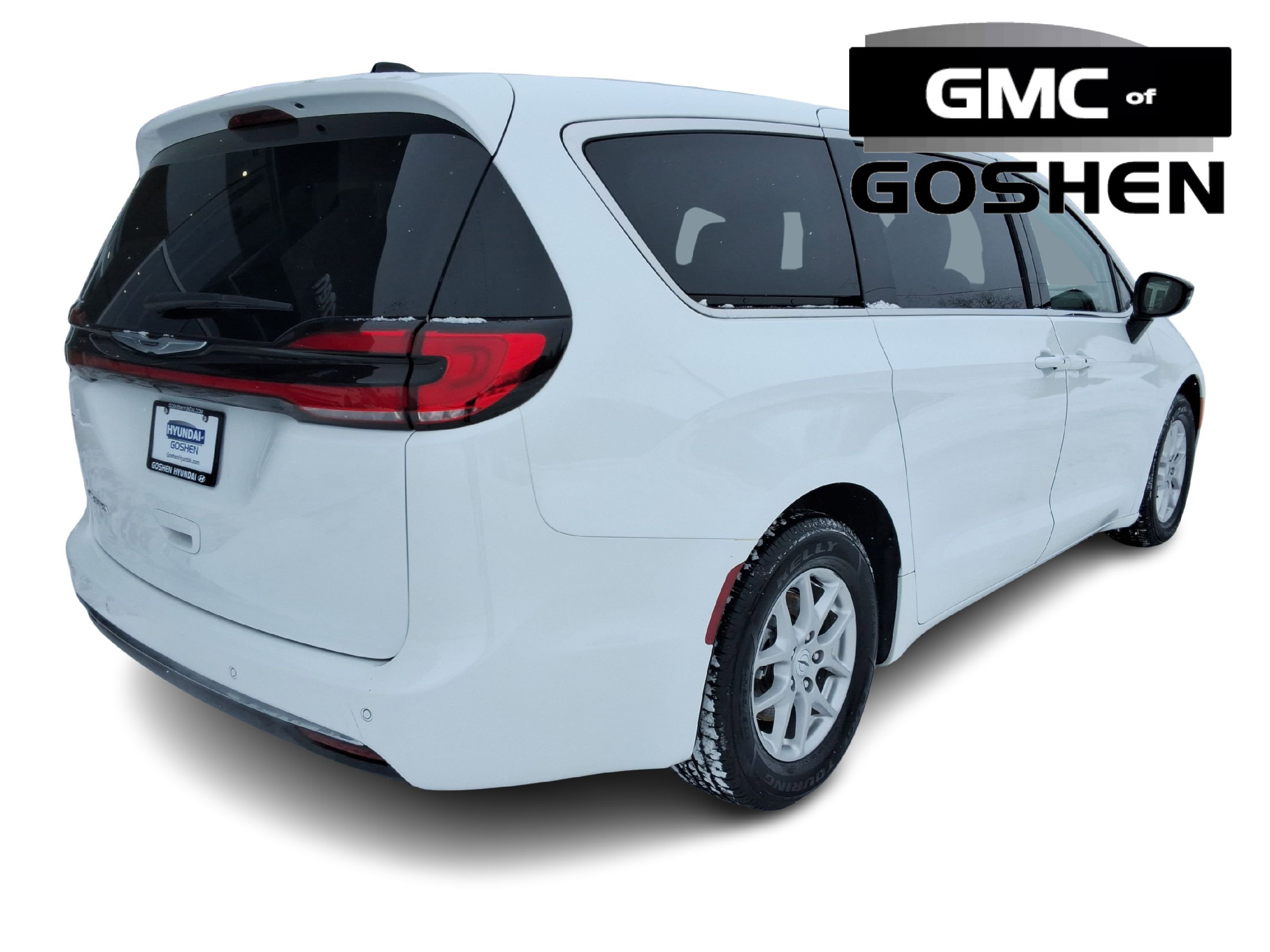 Used 2024 Chrysler Pacifica Touring-L image 9