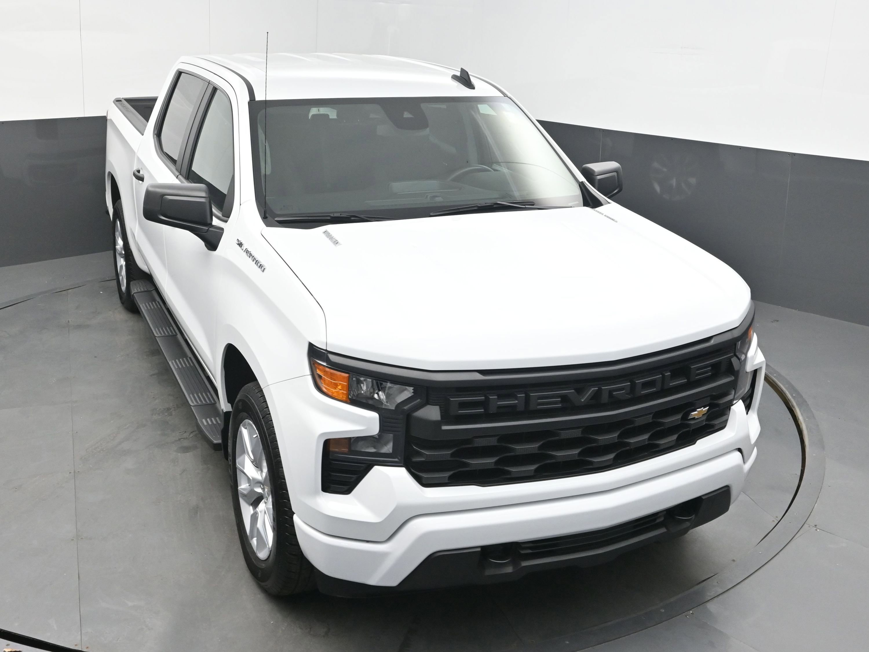 Certified 2026 Chevrolet Silverado 1500 Custom RWD image 33