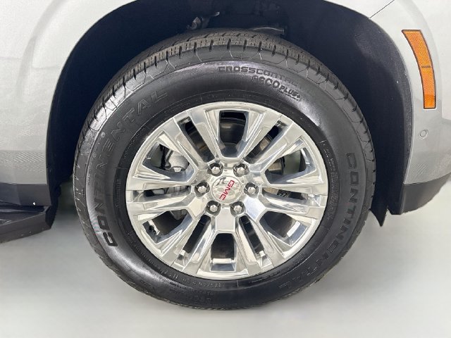 Used 2025 GMC Yukon Denali RWD image 31