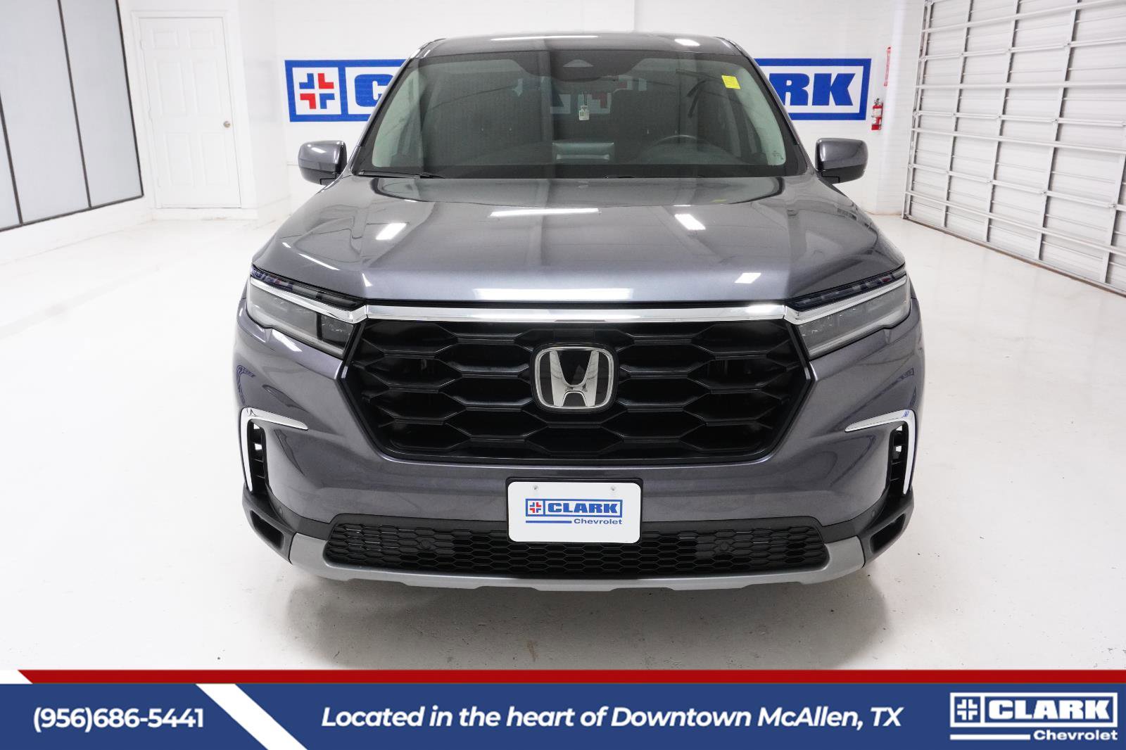Used 2023 Honda Pilot EX-L image 2