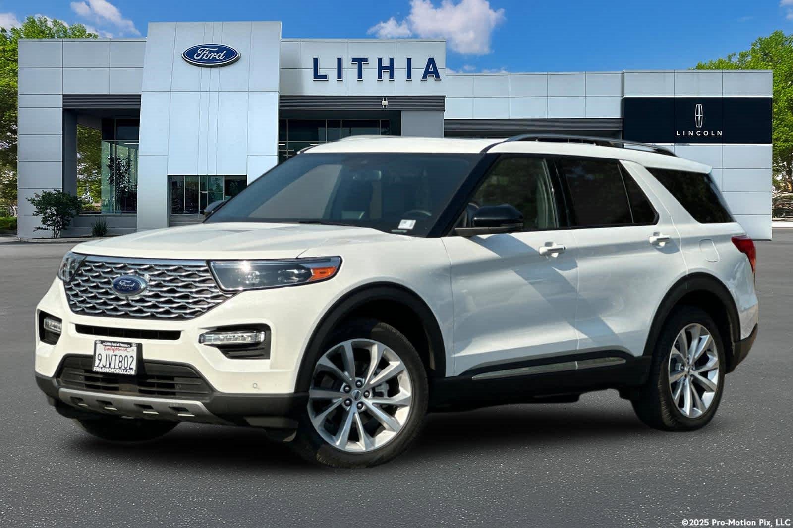 Certified 2023 Ford Explorer Platinum w/ Technology Package