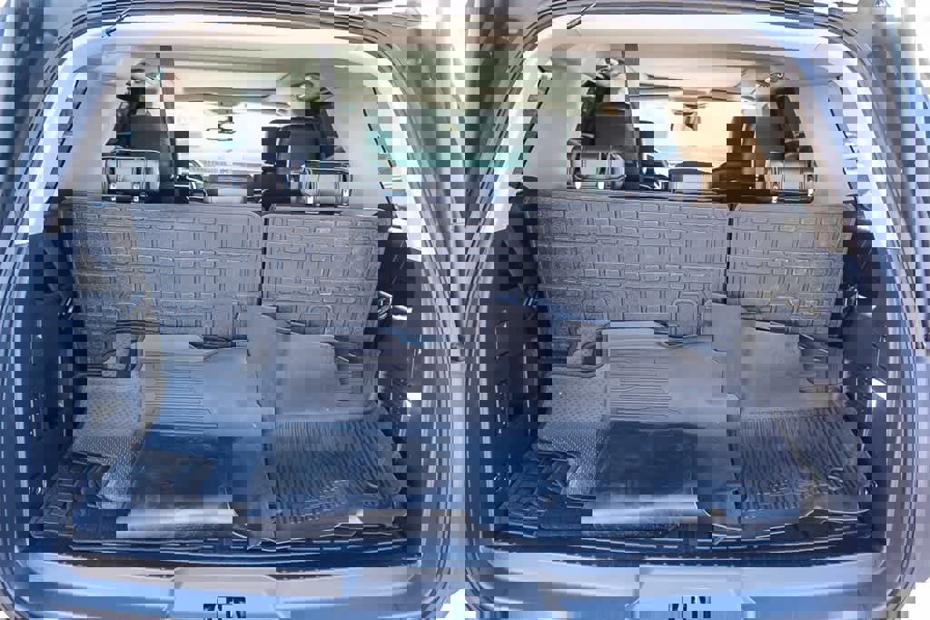 Used 2024 Ford Expedition XLT image 36