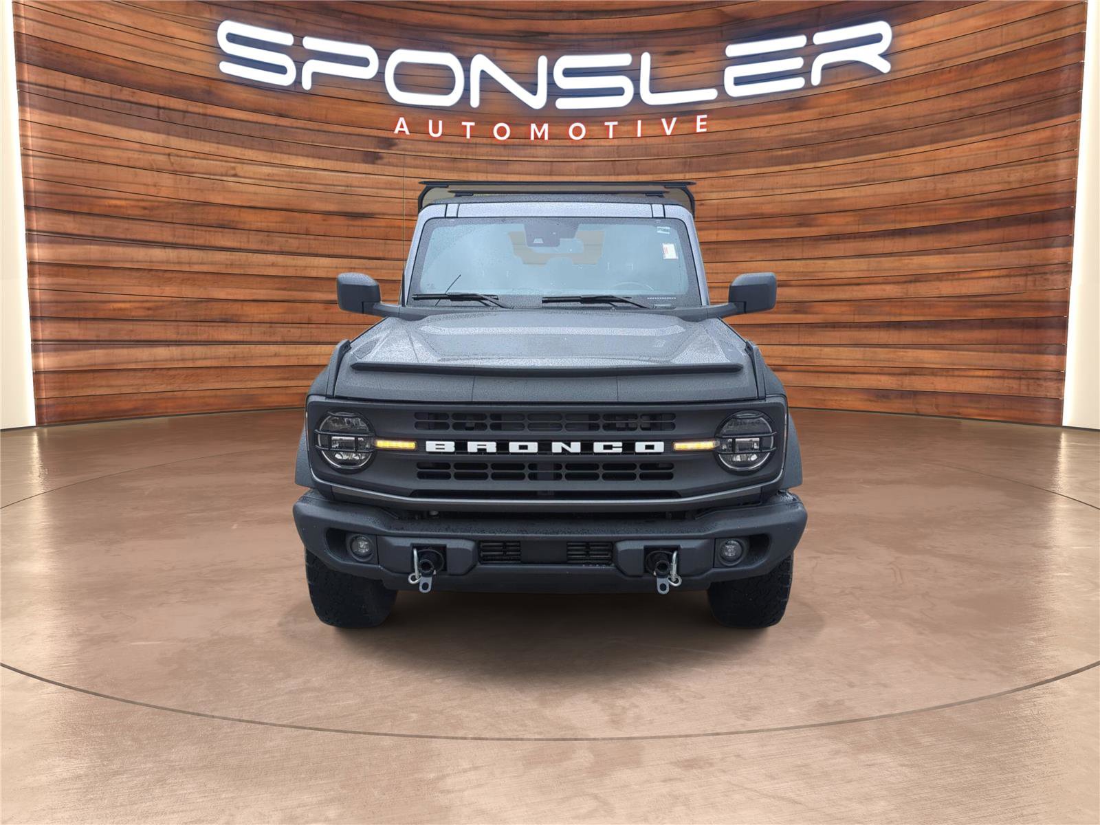 Used 2022 Ford Bronco Black Diamond image 10