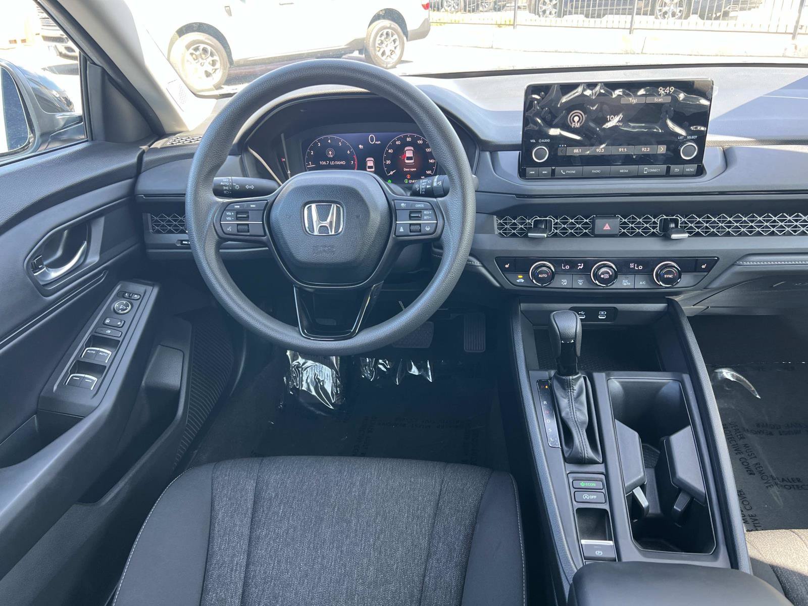 Certified 2025 Honda Accord SE image 7